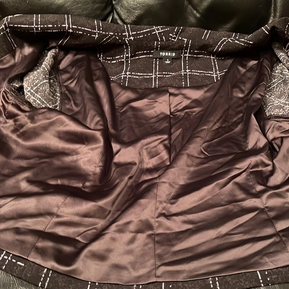 Like new Torrid lined jacket - Picture 12 of 16